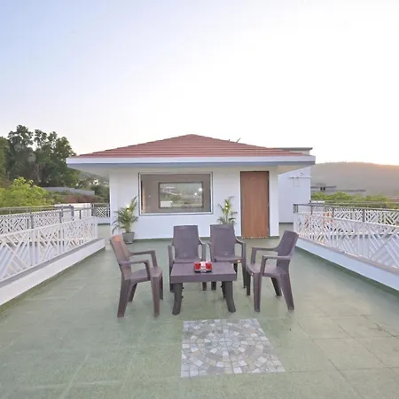 White Castle Villa By Tropicana Stays-3